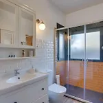 Nadine 1307