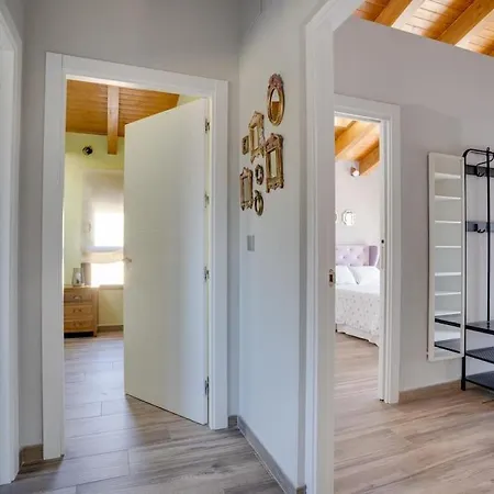 Nyaraló Nadine 1307