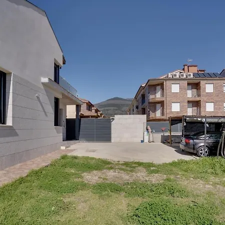 Nadine 1307 * Candeleda